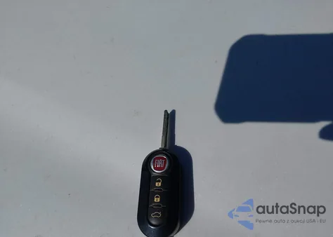 2015 Fiat 500 Pop z USA, uszkodzony, nr VIN 3C3CFFAR9FT613391